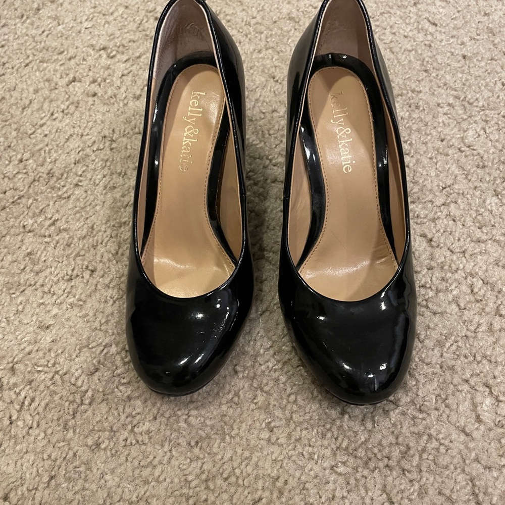 Kelly & Katie Glossy Black Heels